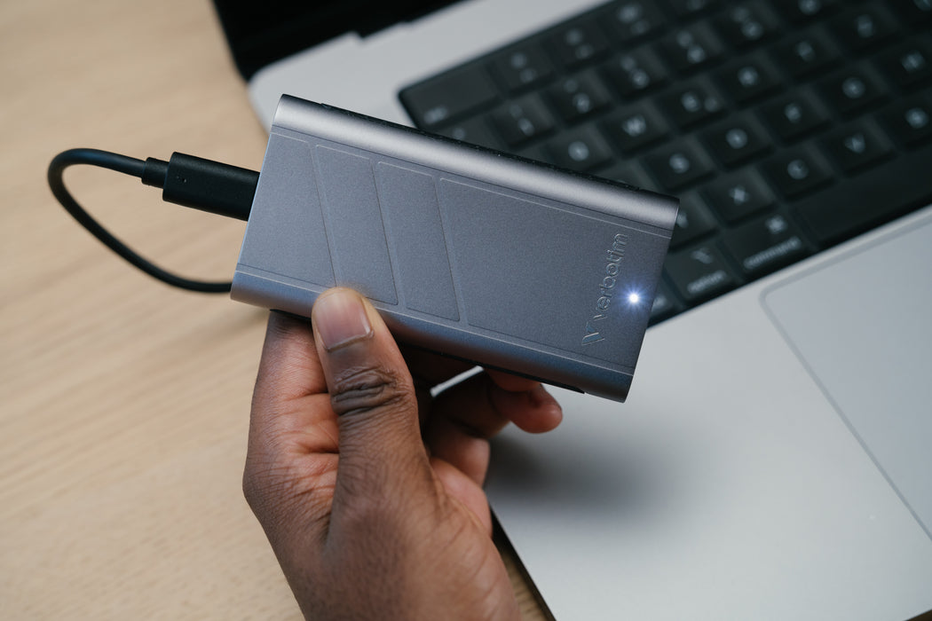 Verbatim TurboMetal SSD USB4 1TB USB Type-C USB4 Gen 2x2 Silver